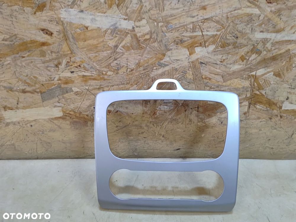 FOCUS MK2 LIFT RAMKA RADIA KONSOLI - 4