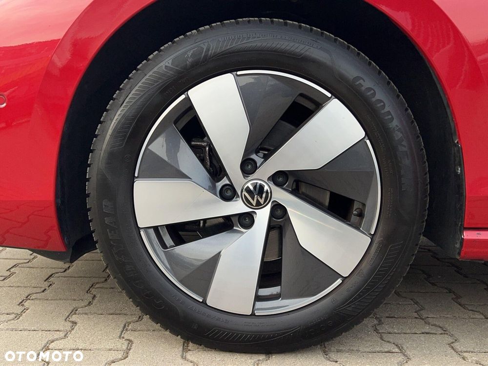 Volkswagen Passat - 37