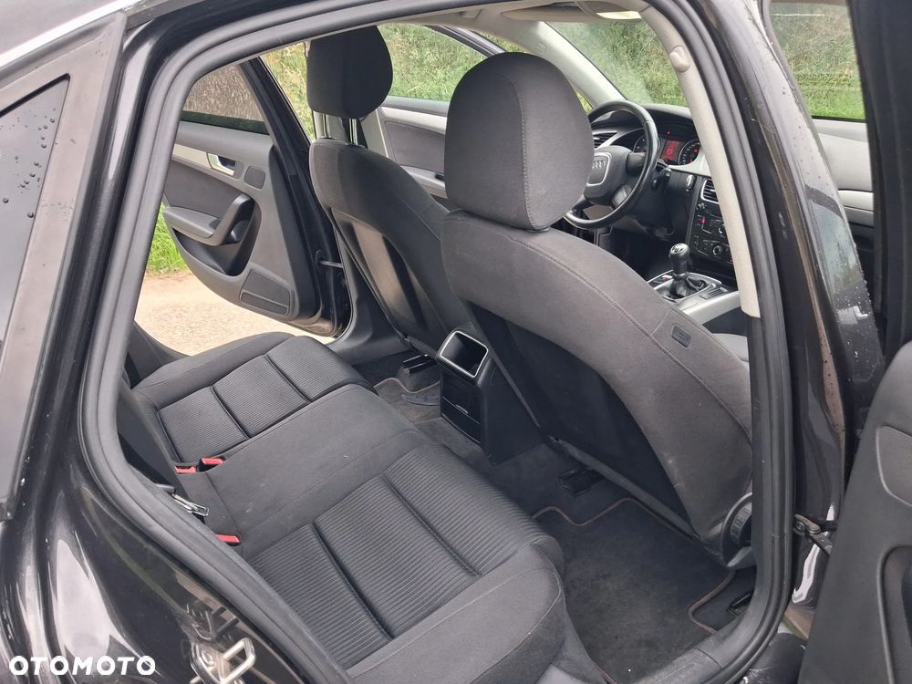 Audi A4 Limousine 2.0 TDI DPF Ambiente - 13