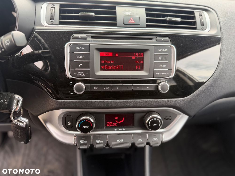 Kia Rio 1.2 Attract - 15