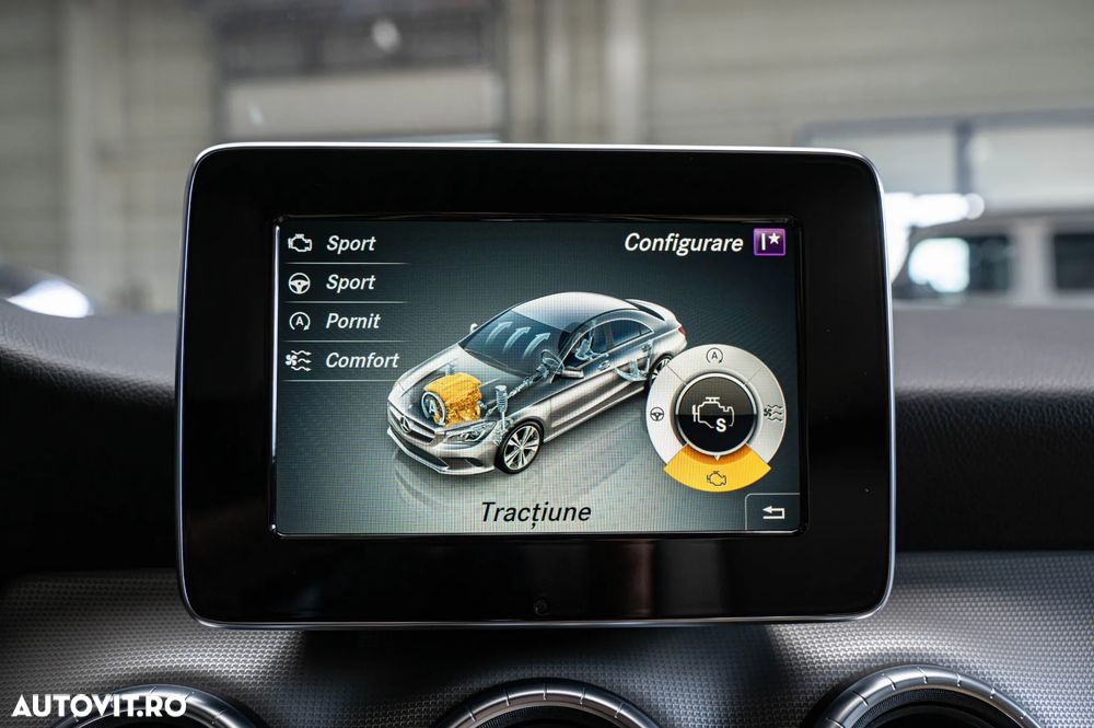 Mercedes-Benz CLA 220 d 4Matic 7G-DCT - 32
