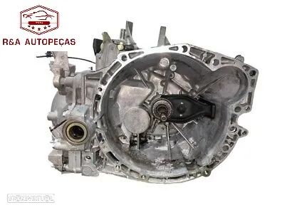 Caixa de Velocidades Manual Peugeot 407 2.0 HDI Ref 20MB17 - 1