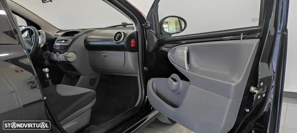 Peugeot 107 1.0 Urban - 22