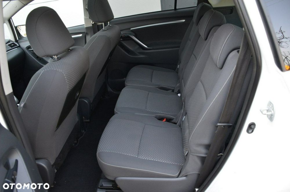 Toyota Verso - 27