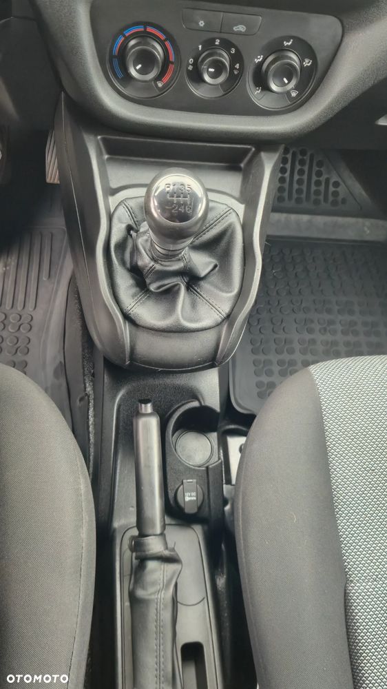 Fiat Doblo Maxi - 36