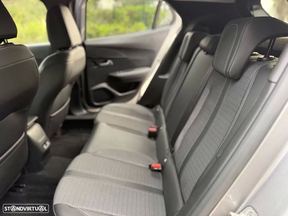 Peugeot 2008 1.2 Allure - 14