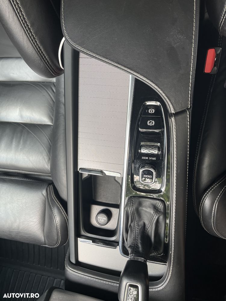 Volvo XC 90 D5 AWD Geartronic Inscription - 16