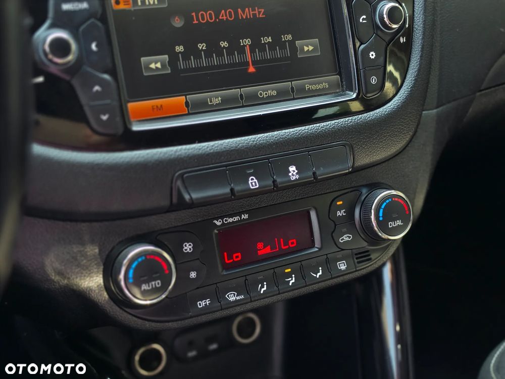 Kia Ceed - 27