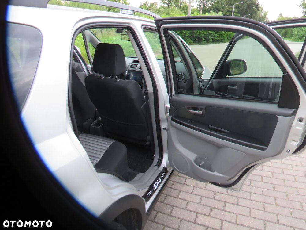 Suzuki SX4 1.6 VVT 4x2 Comfort - 13