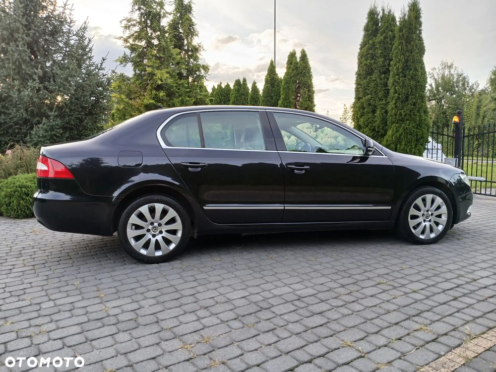 Skoda Superb 2.0 TDI Exclusive - 16