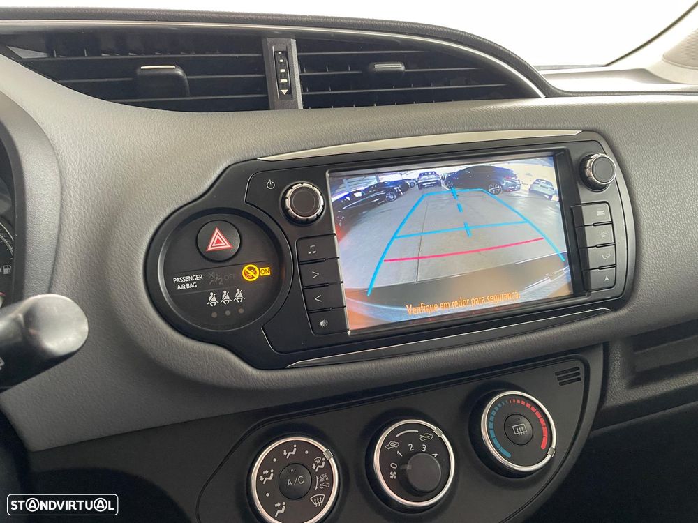 Toyota Yaris 1.4 D-4D Comfort+AC - 12