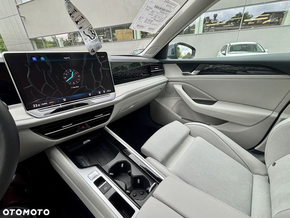 Volkswagen Passat Variant 1.5 TSI ACT mHEV Elegance DSG - 20