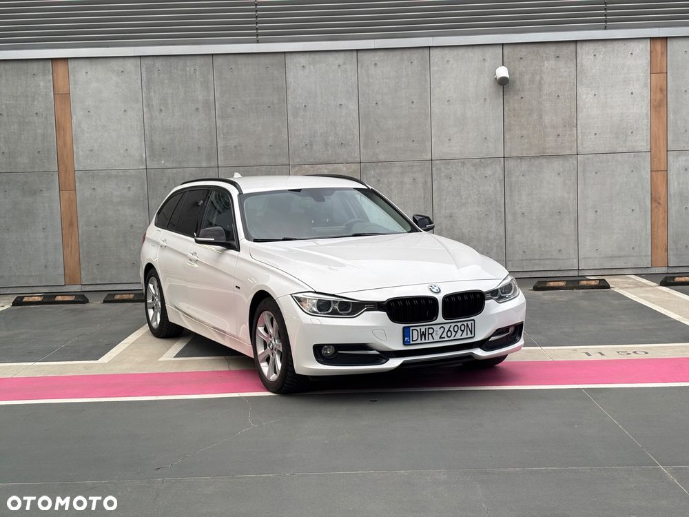 BMW Seria 3 318d Sport Line - 3