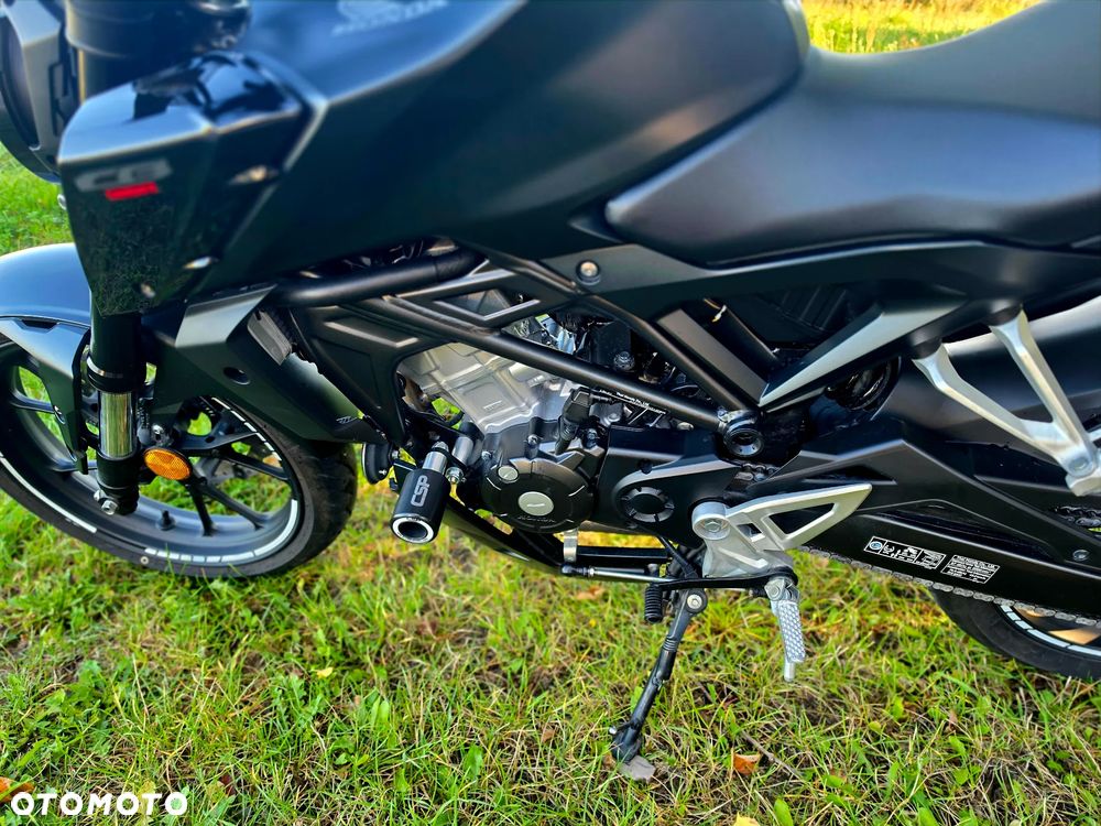 Honda CB - 10