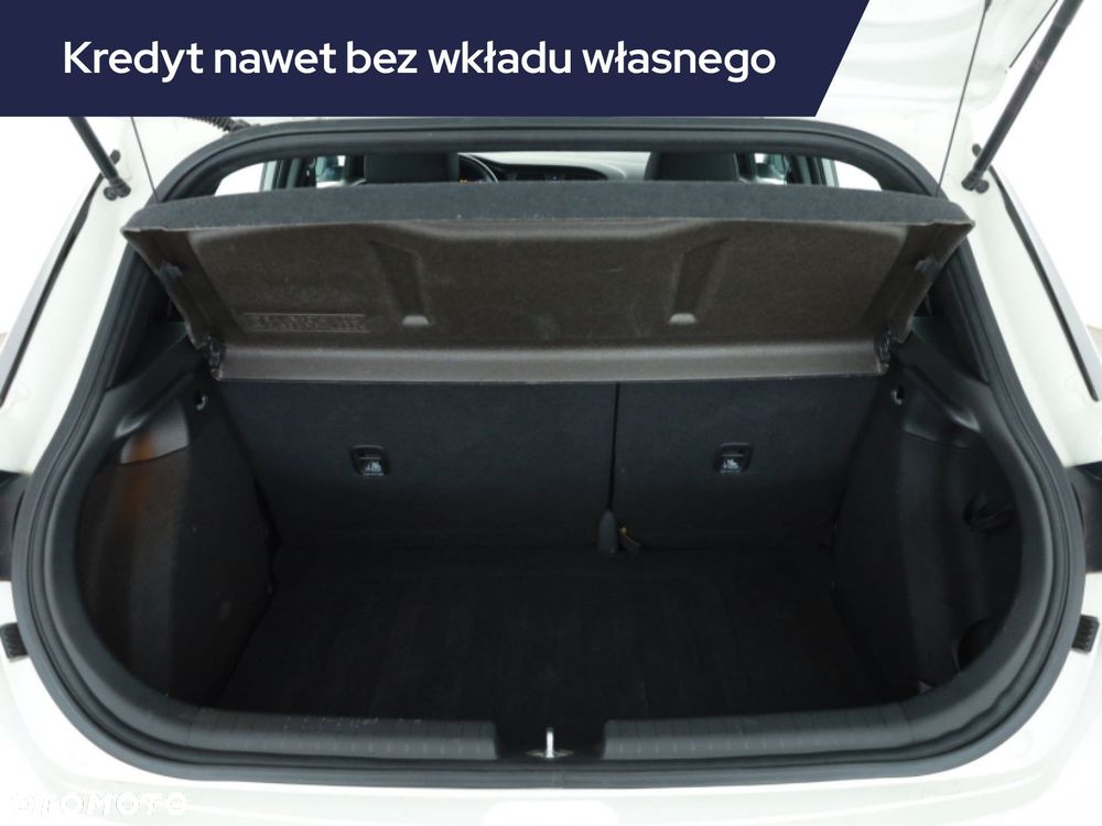 Hyundai i20 - 23