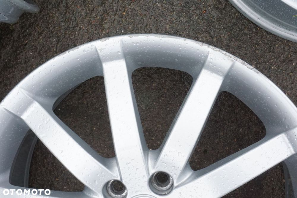 Aston Martin 5x114,3 19 8,5J et50,3 9,5J et62,5 - 16