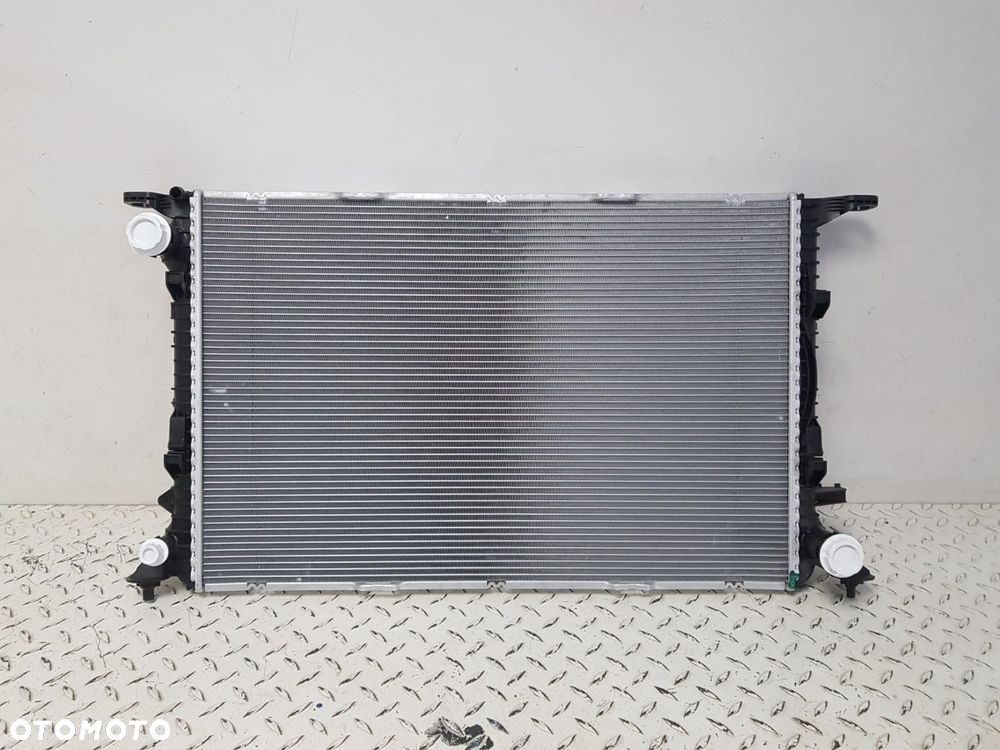 FABRYCZNIE NOWA ORYGINALNA CHŁODNICA WODY PŁYNU CHŁODZĄCEGO AUDI 8K0121251H - 2