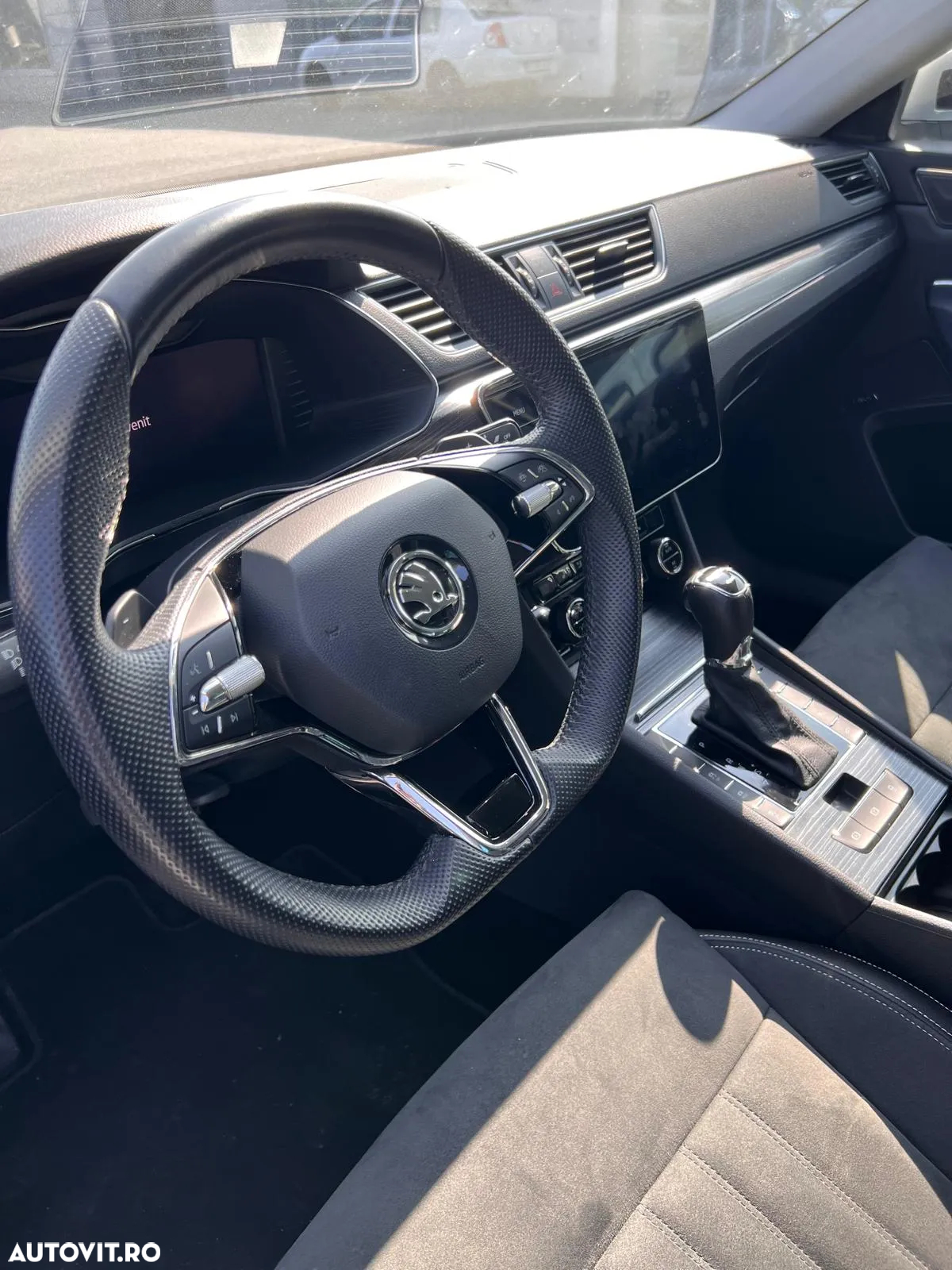 Skoda Superb 2.0 TDI 4X4 DSG Style - 8