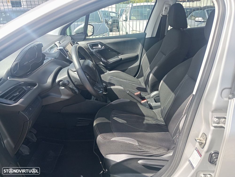 Peugeot 208 1.4 HDi Active - 7