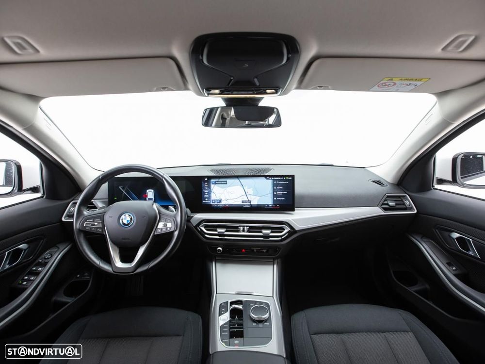 BMW 320 e Pack Essence Auto - 8