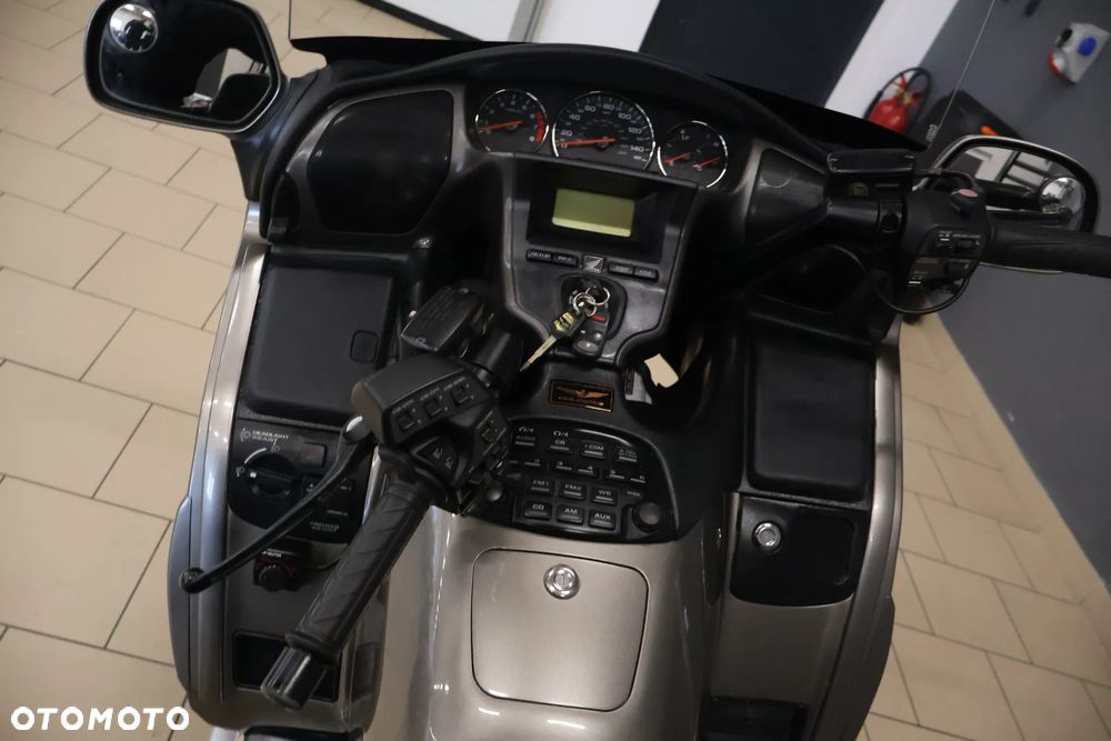 Honda GL - 9