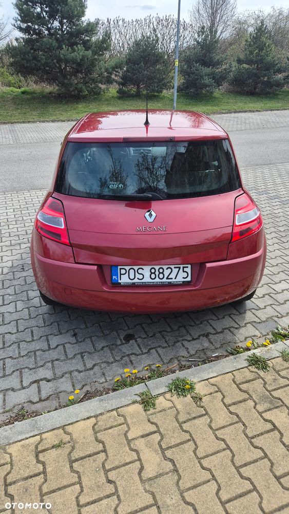 Renault Megane 1.6 Dynamique - 10
