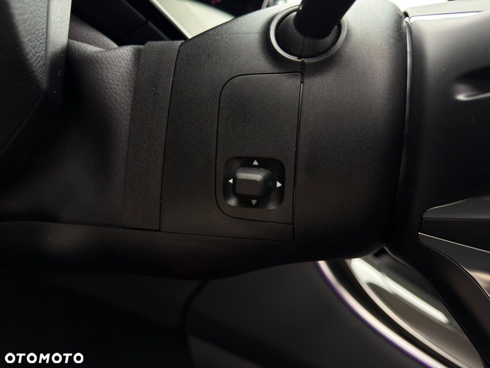 Mercedes-Benz GLC - 18