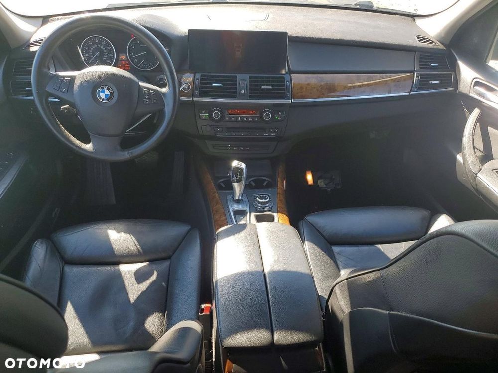 BMW X5 xDrive35i Edition Exclusive - 10