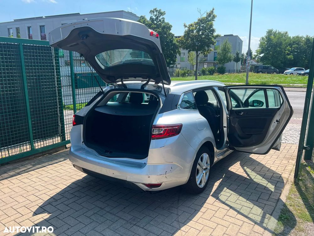 Renault Megane 1.5 dCi Expression - 13