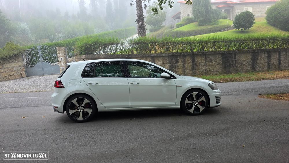 VW Golf 2.0 GTI - 9