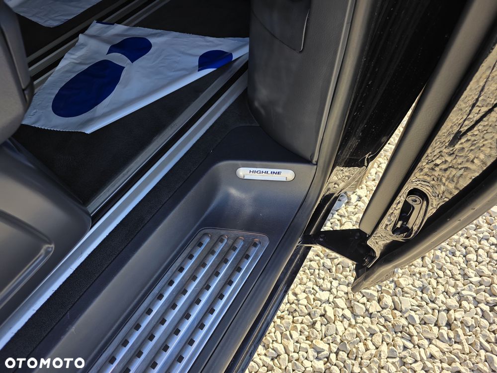 Volkswagen Multivan - 14