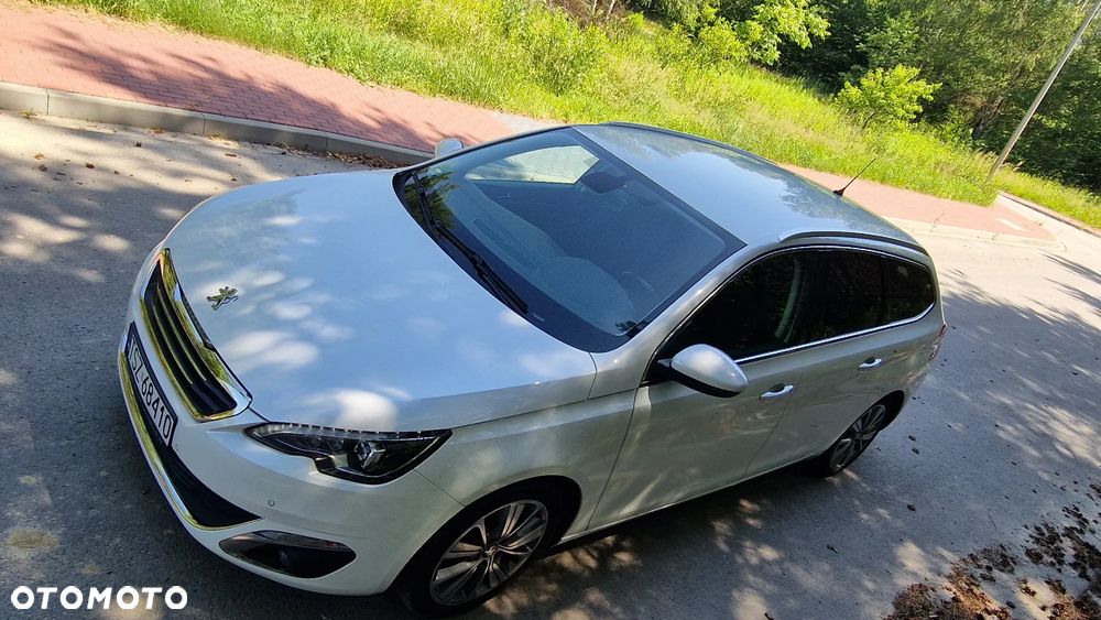 Peugeot 308 1.2 PureTech Allure S&S - 2