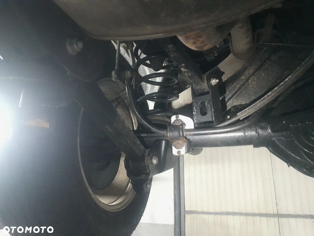 Jeep Commander 3.0 CRD Limited - 23