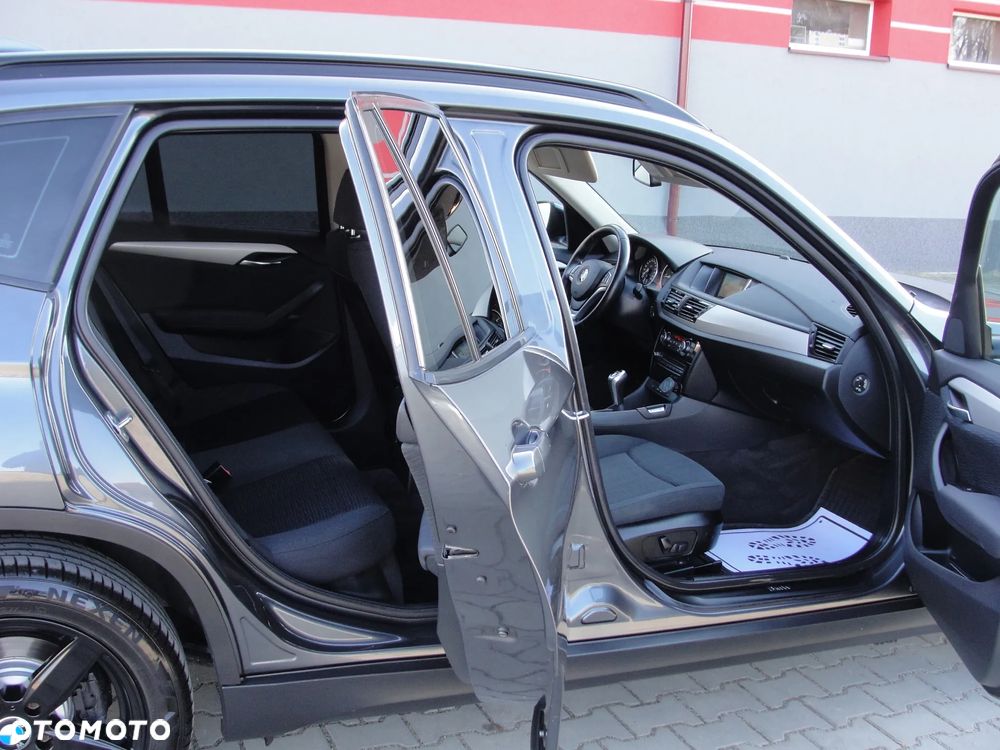 BMW X1 xDrive20d Sport Line - 6