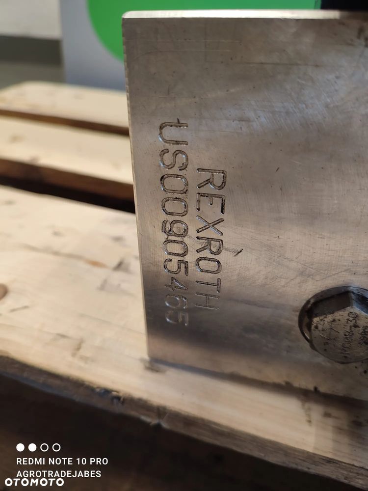 Blok hydrauliczny Rexroth  US00905465  Merlo Roto - 13
