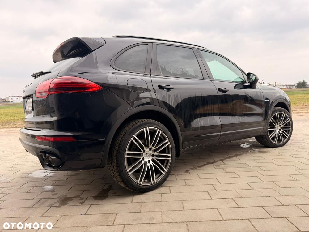 Porsche Cayenne Diesel Platinum Edition - 3
