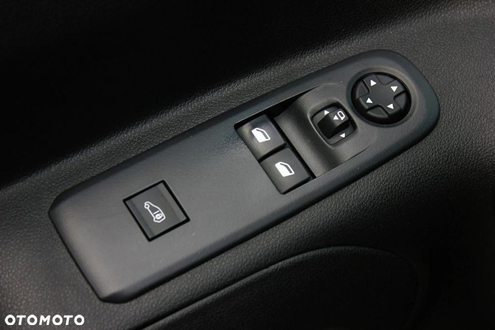Peugeot PARTNER 1.5HDI 130KM AUTOMAT 8 BIEGÓW LONG DŁUGI 3 OSOBOWY PERFEKT AUTO NAVIGACJA KAMERY,ASYSTENTY,VF23% - 31