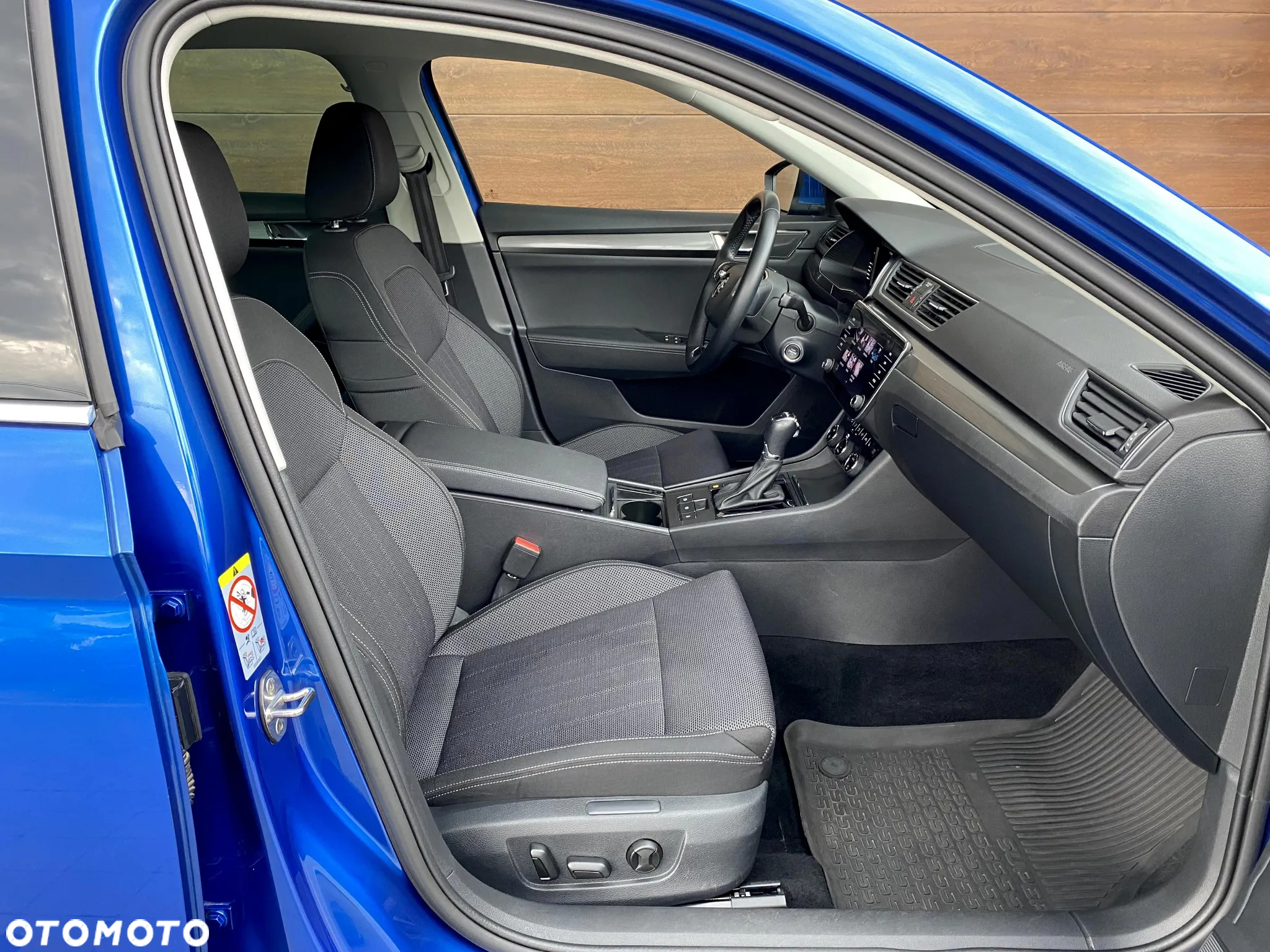 Skoda Superb 2.0 TDI SCR Style DSG - 37