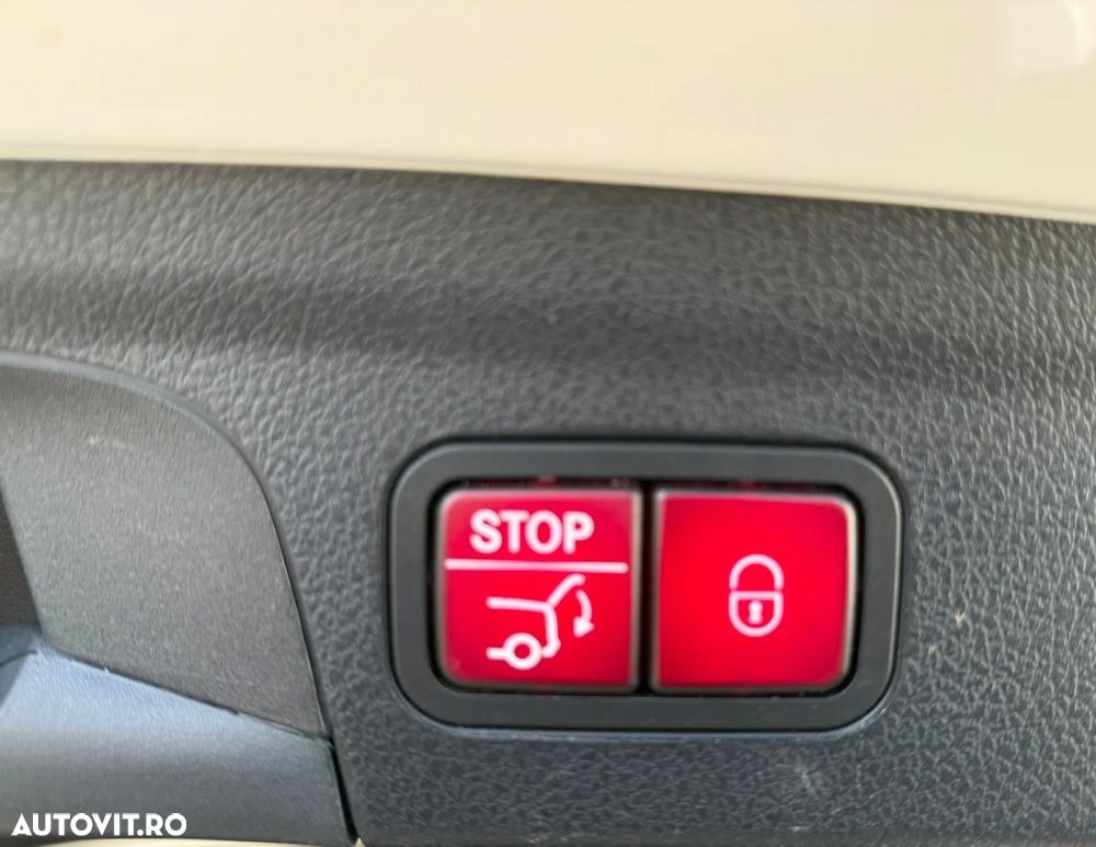 Mercedes-Benz GLE 350 de 4Matic 9G-TRONIC AMG Line - 33