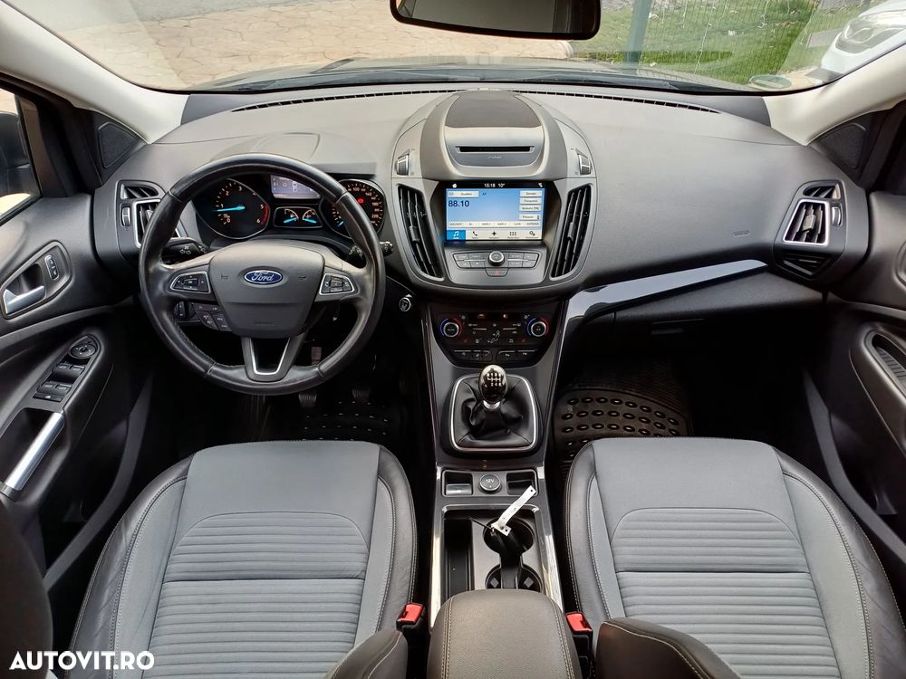 Ford Kuga 2.0 TDCi 4x4 Titanium - 2