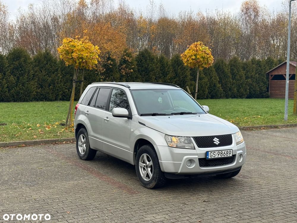 Suzuki Grand Vitara 2.0 - 1