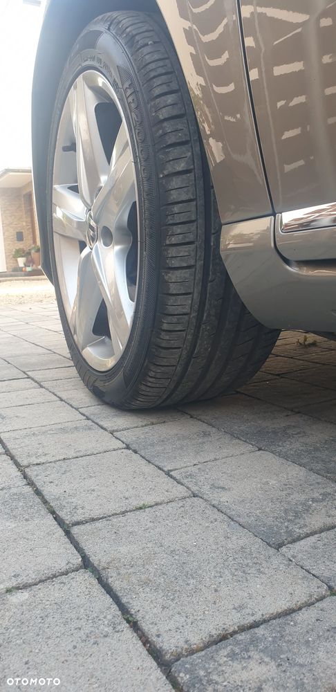 Volkswagen Passat 2.0 TDI Comfortline - 9