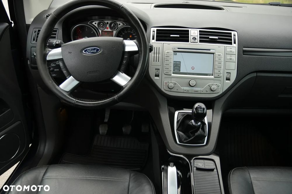 Ford Kuga 2.0 TDCi 4x4 Titanium - 14