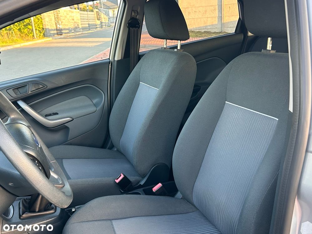 Ford Fiesta 1.25 Trend EU5 - 19