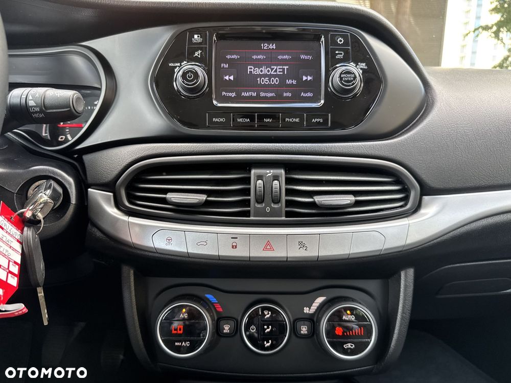 Fiat Tipo 1.4 16V Lounge EU6d - 25