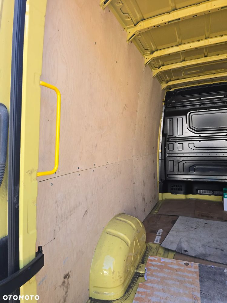 Volkswagen Crafter - 5