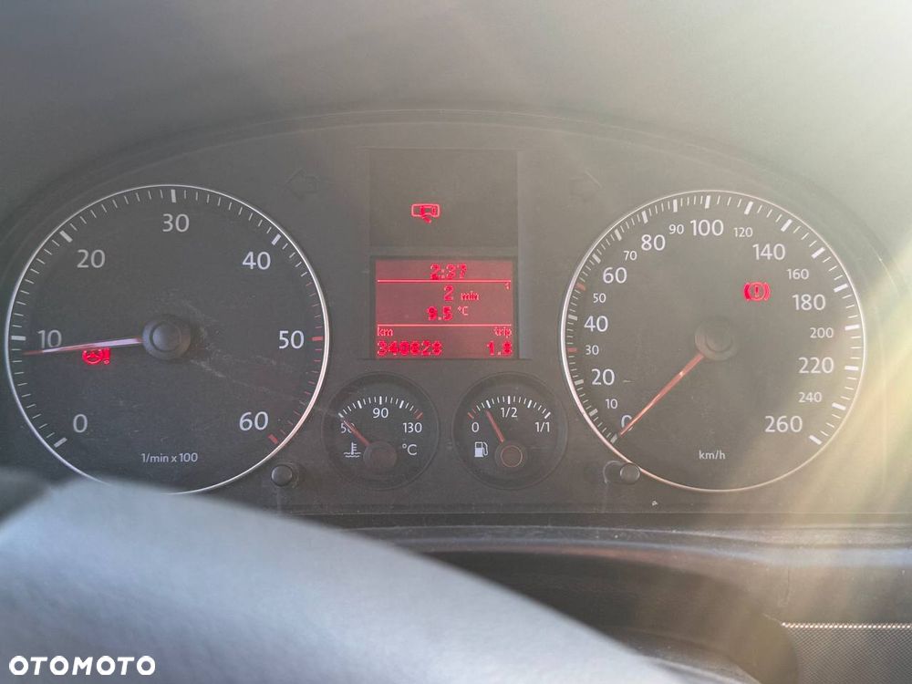 Volkswagen Touran 1.9 TDI Basis - 8