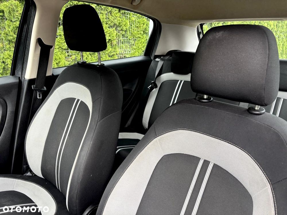 Fiat Grande Punto 1.4 8V Emotion - 14