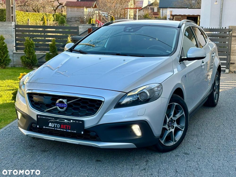 Volvo V40 D4 Drive-E Ocean Race - 1