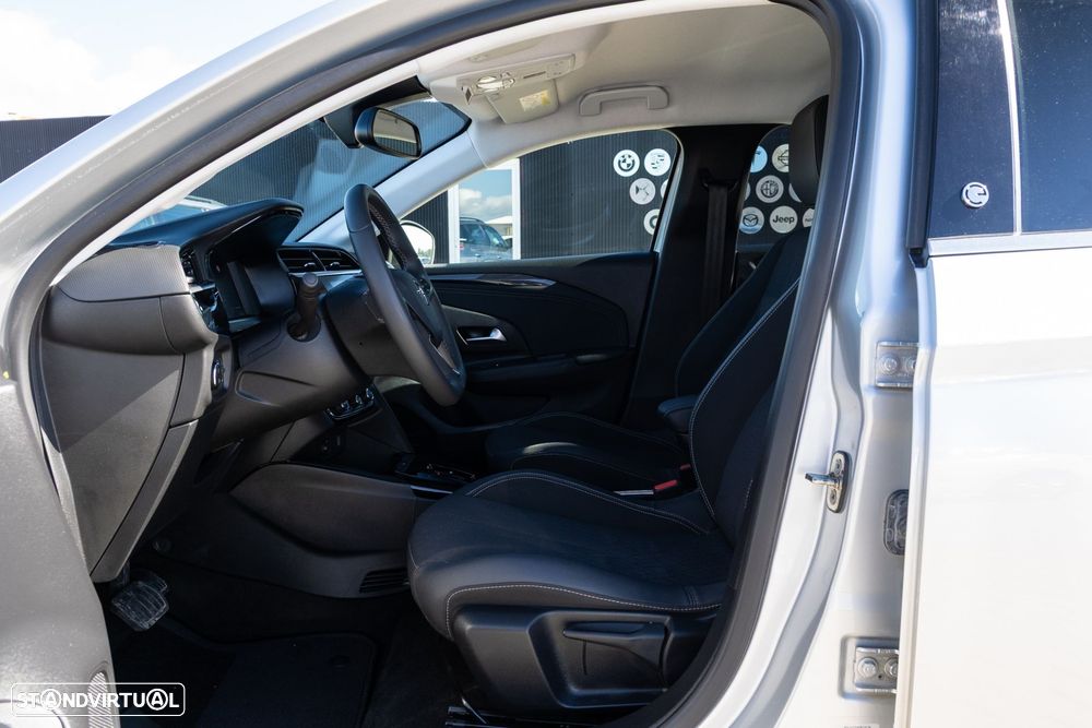 Opel Corsa-e 50 kWh Edition — fotografia 12